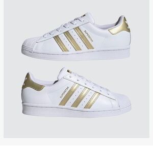 adidas Women’s Superstar Sneaker Gold Metallic